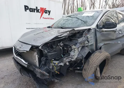 2021 Kia Sportage Lx z USA, uszkodzony, nr VIN KNDPMCAC9M7917898